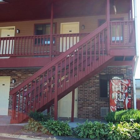 Naugatuck Motor Lodge Dış mekan fotoğraf