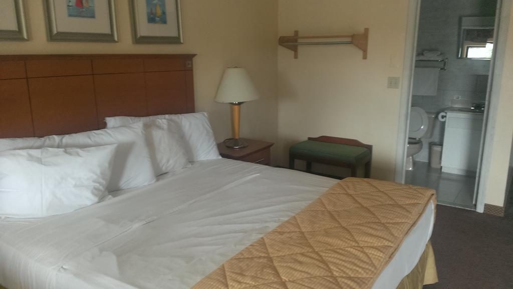 Naugatuck Motor Lodge Oda fotoğraf